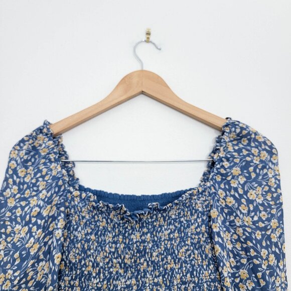 Reformation Pinto Smocked Puff Sleeve Floral Top in Wallflower - Picture 5 of 7